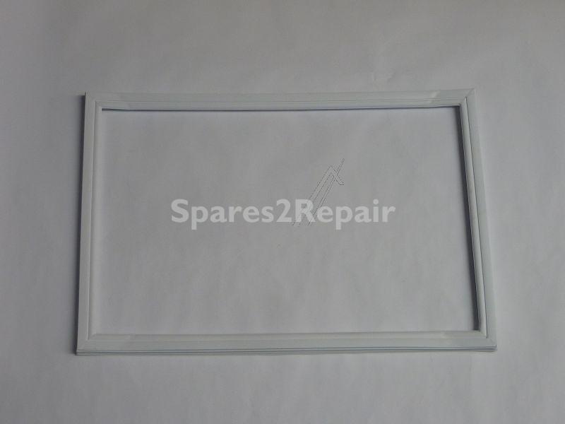 Freezer Door Seal - C00338272 481246688696 Magnetic Door Seal [Whirlpool Indesit]